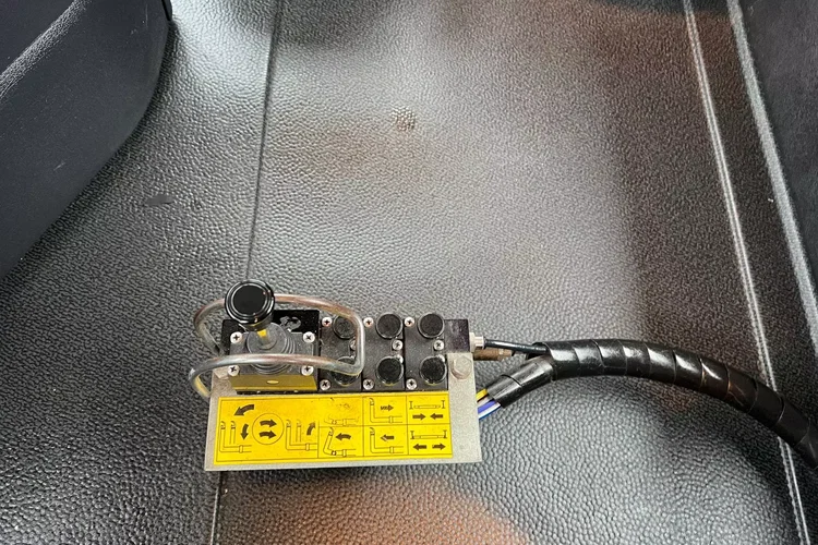 Mercedes AROCS 2645L 6x4 HAKOWIEC zdjęcie 24