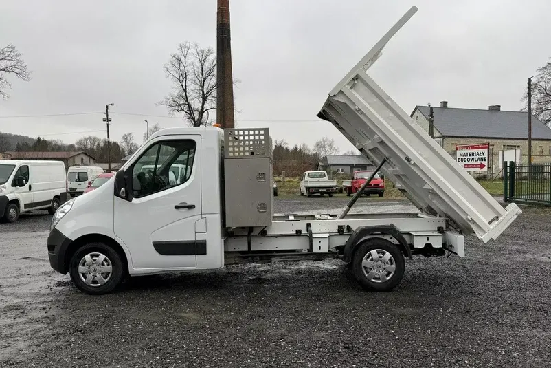 samochód dostawczy Renault zdjęcie 1