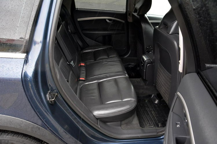 Volvo XC 70 2.0d(163KM) Navi Skóry Xenon 2xParktronic z Niemiec Aso zdjęcie 16