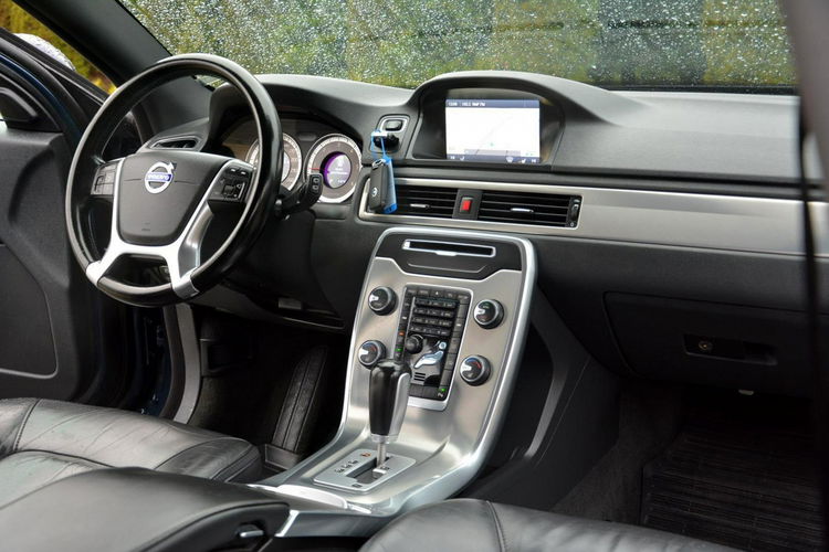 Volvo XC 70 2.0d(163KM) Navi Skóry Xenon 2xParktronic z Niemiec Aso zdjęcie 20
