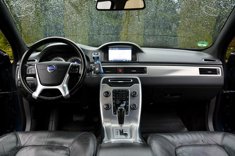 Volvo XC 70 2.0d(163KM) Navi Skóry Xenon 2xParktronic z Niemiec Aso zdjęcie 24