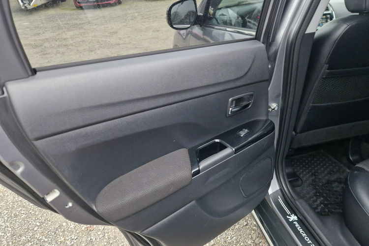 Peugeot 4007 4X4. Navi. Kamera . Led. Ksenon. zdjęcie 12