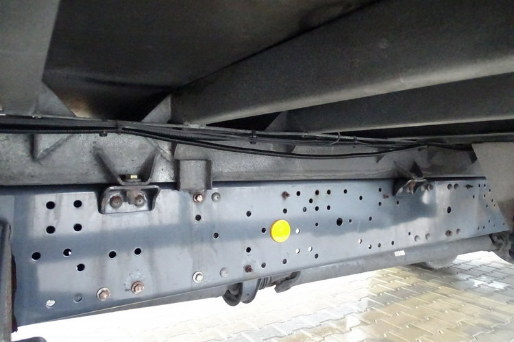 Iveco EuroCargo 120E18 EEV Kontener Sprowadzony Klima Przebieg Udokumentowany , Poduszki , 18 Euro Palet , Boczne Drzwi zdjęcie 12