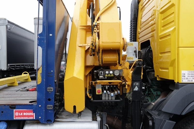 Volvo FM 410 / 6x2 / LAWETA + HDS EFFER 170 / STEROWANIE RADIOWE / OŚ PODNOSZONA / 3 OSIOWY / NAJAZDY HYDRAULICZNE / EURO 6 / WCIĄGARKA + PILOT  zdjęcie 15