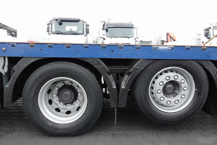 Volvo FM 410 / 6x2 / LAWETA + HDS EFFER 170 / STEROWANIE RADIOWE / OŚ PODNOSZONA / 3 OSIOWY / NAJAZDY HYDRAULICZNE / EURO 6 / WCIĄGARKA + PILOT  zdjęcie 26