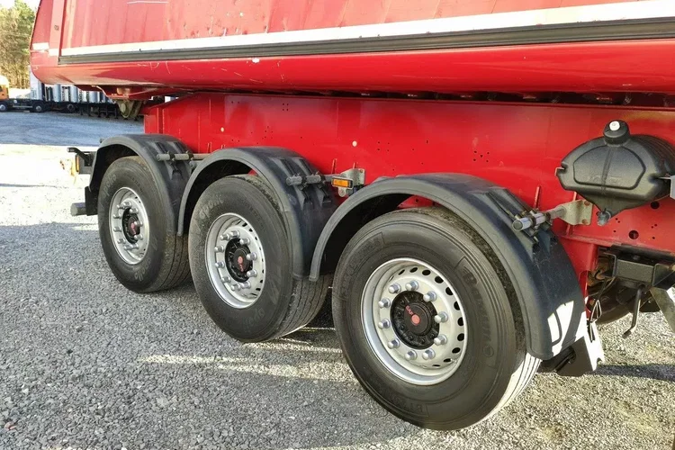 Schmitz 33m Waga: 5700kg Ład.: 30300kg Góra: alu Dół: stal zdjęcie 6