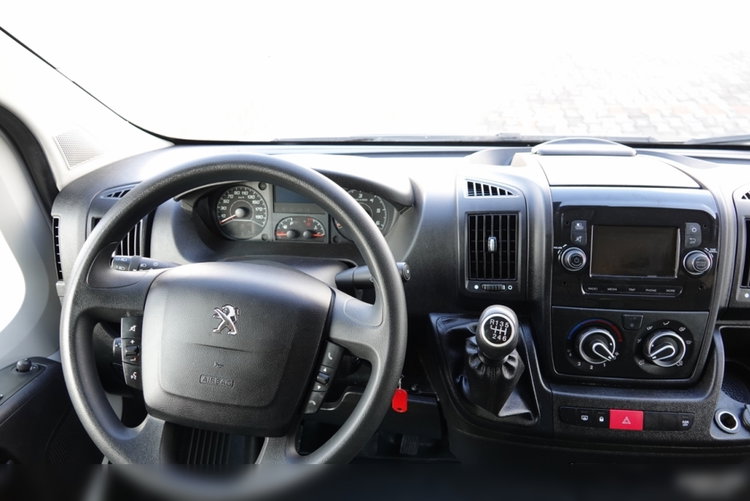 Peugeot BOXER / L4 H3 / WERSJA MAXI / BLASZAK / 2021 ROK / PO PEŁNYM ROZSZERZONYM SERWISIE / PO KONTRAKCIE SERWISOWYM zdjęcie 26