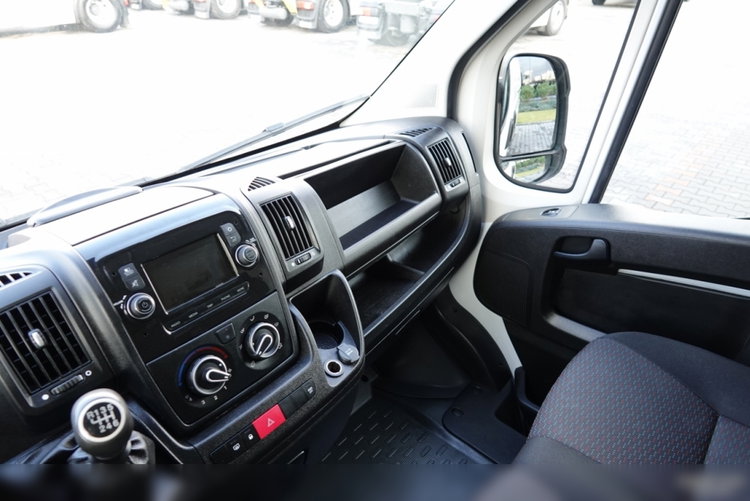 Peugeot BOXER / L4 H3 / WERSJA MAXI / BLASZAK / 2021 ROK / PO PEŁNYM ROZSZERZONYM SERWISIE / PO KONTRAKCIE SERWISOWYM zdjęcie 28