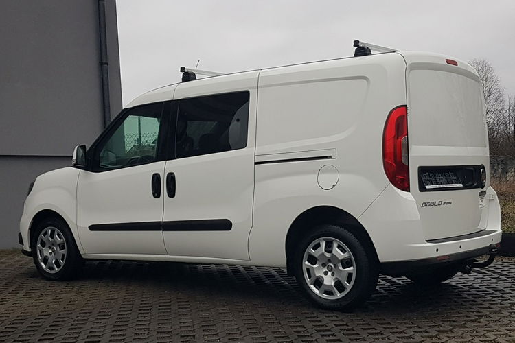 Fiat Doblo MAXI 5 OSÓB DŁUGI KLIMA 6-BIEGÓW I-WŁAŚCICIEL KRAJOWY AC zdjęcie 27