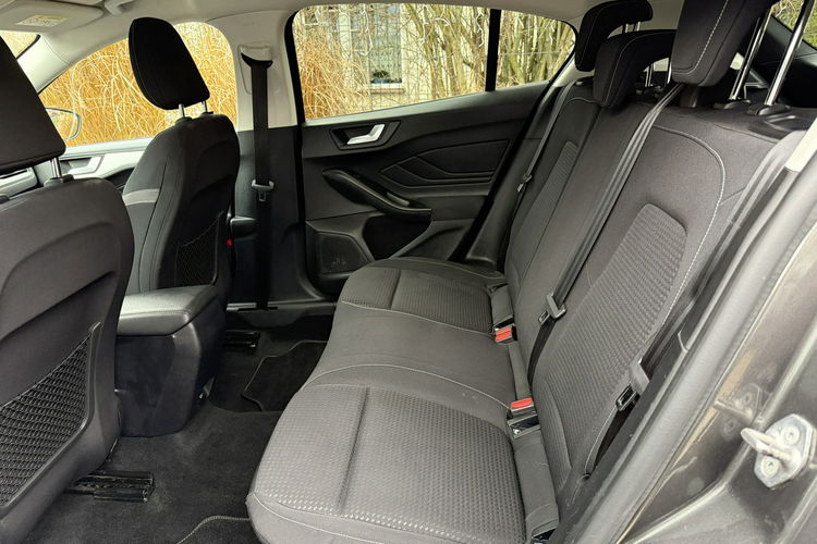 Ford Focus Bardzo zadbany - oryginalny niski przebieg zdjęcie 20