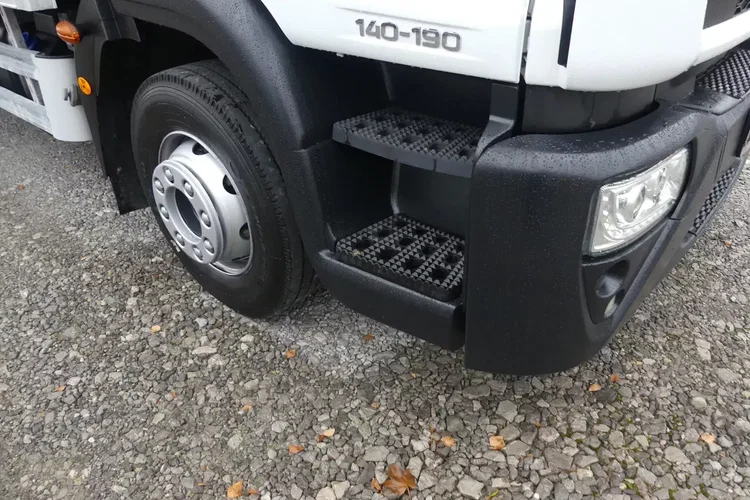 Iveco EURO CARGO 140-190L / KONTENER 6.90 + WINDA / EURO 6 / NISKI PRZEBIEG / zdjęcie 11