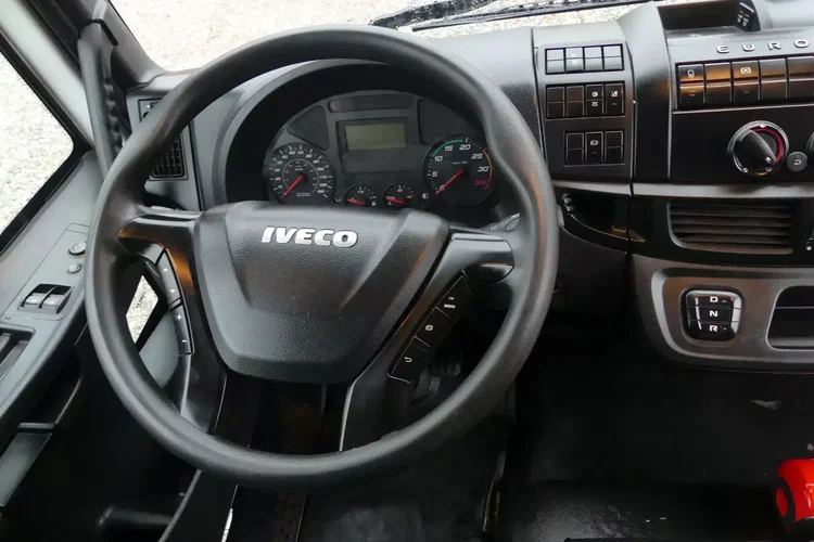 Iveco EURO CARGO 140-190L / KONTENER 6.90 + WINDA / EURO 6 / NISKI PRZEBIEG / zdjęcie 24