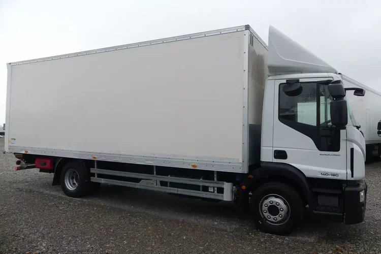 Iveco EURO CARGO 140-190L / KONTENER 6.90 + WINDA / EURO 6 / NISKI PRZEBIEG / zdjęcie 8