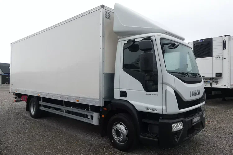 Iveco EURO CARGO 140-190L / KONTENER 6.90 + WINDA / EURO 6 / NISKI PRZEBIEG / zdjęcie 9