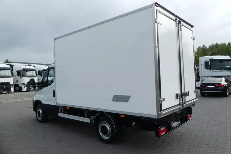 Iveco DAILY 35S15 / CHŁODNIA / SUPER STAN / zdjęcie 6