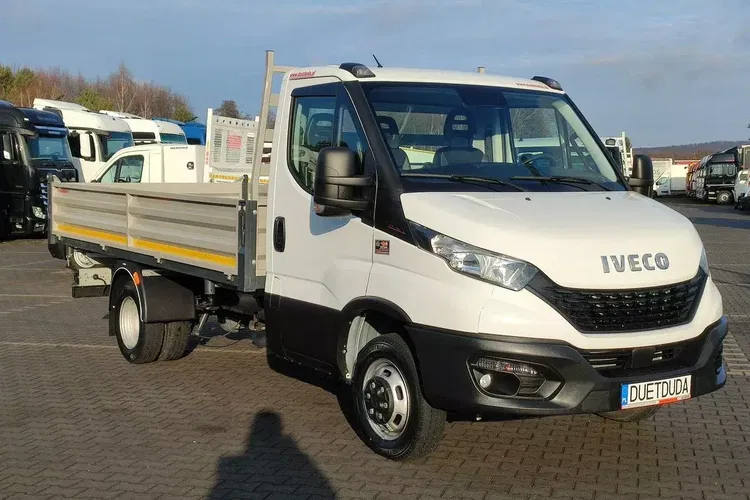 Iveco Daily 35C16 V zdjęcie 2