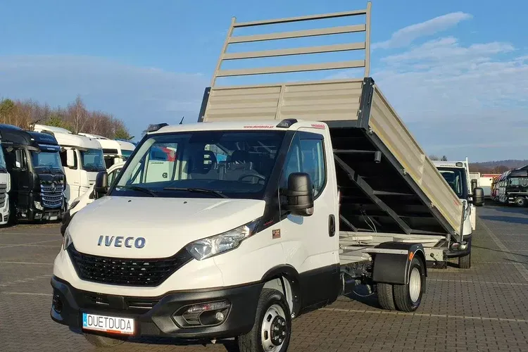 Iveco Daily 35C16 V zdjęcie 3