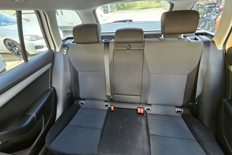 Skoda Octavia pierwszy właścicel , polski salon, serwisowana, klimatyzacja zdjęcie 12