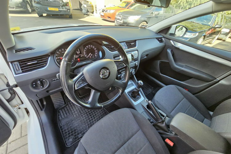 Skoda Octavia pierwszy właścicel , polski salon, serwisowana, klimatyzacja zdjęcie 18