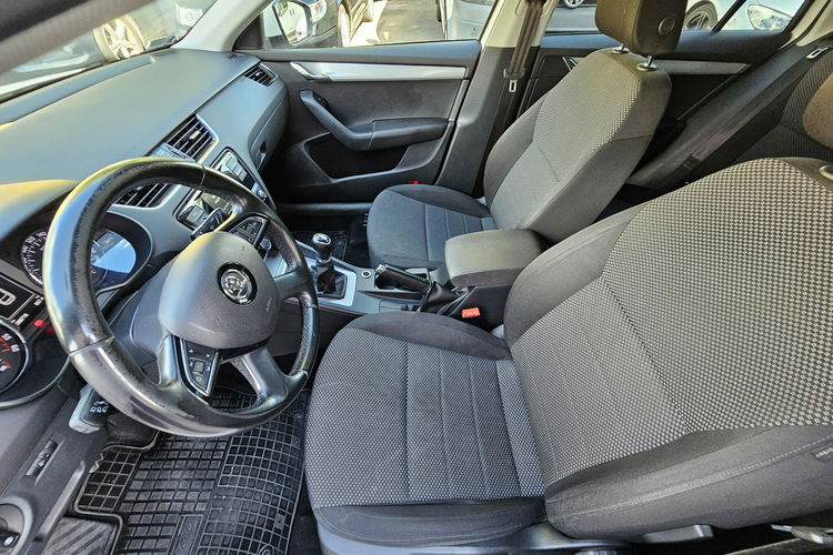 Skoda Octavia pierwszy właścicel , polski salon, serwisowana, klimatyzacja zdjęcie 19