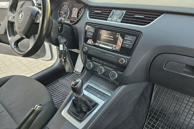Skoda Octavia pierwszy właścicel , polski salon, serwisowana, klimatyzacja zdjęcie 23