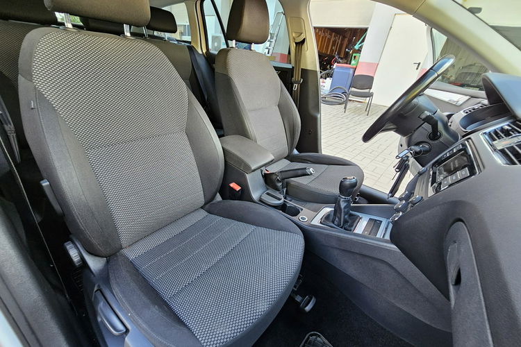 Skoda Octavia pierwszy właścicel , polski salon, serwisowana, klimatyzacja zdjęcie 9