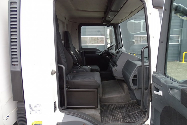 MAN TGL 12.180 Kontener , Sprowadzony , Zarejestrowany , Klima Poduszki , Winda , 18 Euro Palet zdjęcie 7