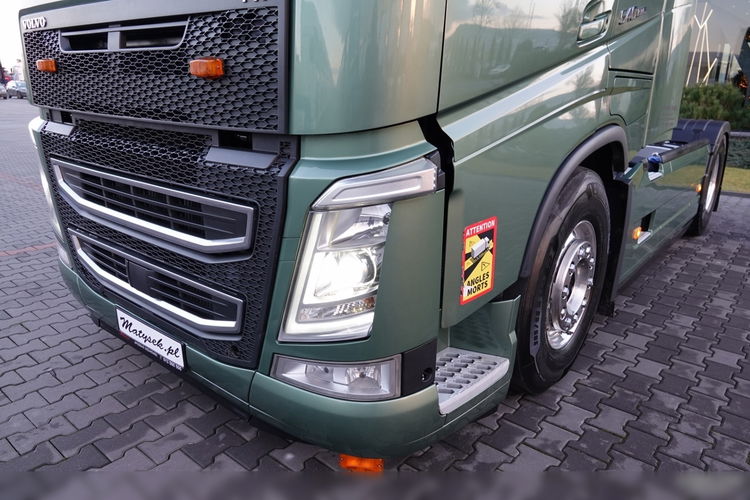 Volvo FH 540 / KLIMA POSTOJOWA / CAŁY NA PODUSZKACH / HYDRAULIKA / ALUFELGI / SPROWADZONY / PO KONTRAKCIE SERWISOWYM  zdjęcie 12