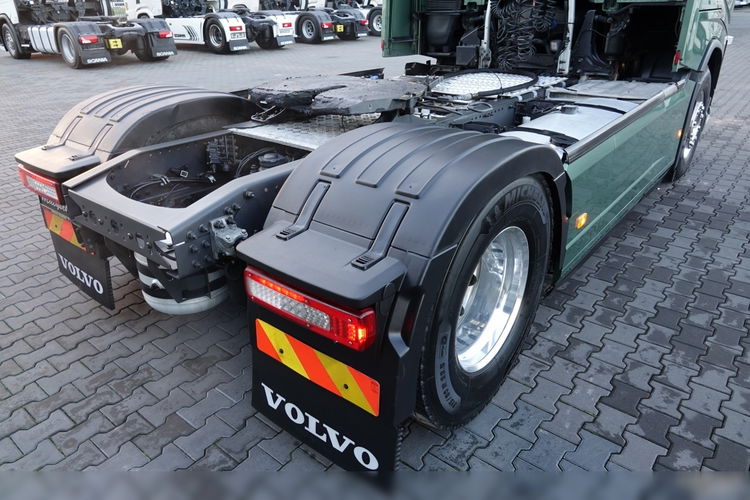 Volvo FH 540 / KLIMA POSTOJOWA / CAŁY NA PODUSZKACH / HYDRAULIKA / ALUFELGI / SPROWADZONY / PO KONTRAKCIE SERWISOWYM  zdjęcie 16