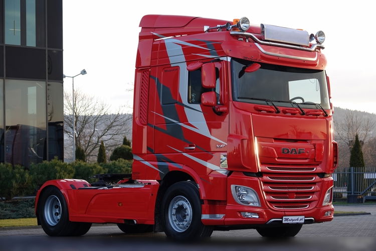 DAF XF 530 / RETARDER / CAŁY NA PODUSZKACH / KLIMA POSTOJOWA / OPONY 100% / PO KONTRAKCIE SERWISOWYM zdjęcie 2