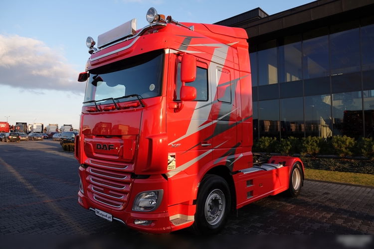 DAF XF 530 / RETARDER / CAŁY NA PODUSZKACH / KLIMA POSTOJOWA / OPONY 100% / PO KONTRAKCIE SERWISOWYM zdjęcie 6