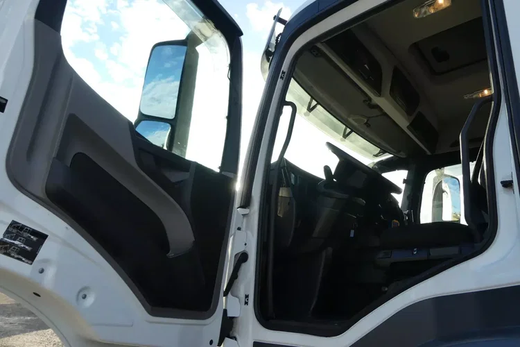 Mercedes ANTOS 1830 / CHŁODNIA + WINDA / PRZEBIEG 80 TYS KM / zdjęcie 29