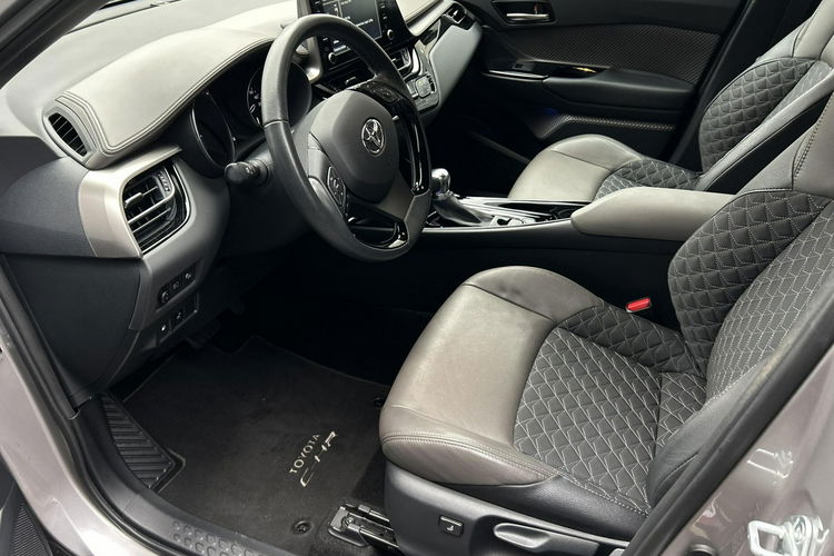 Toyota C-HR 1.8 HSD 122KM EXECUTIVE TECH, salon Polska, gwarancja zdjęcie 15