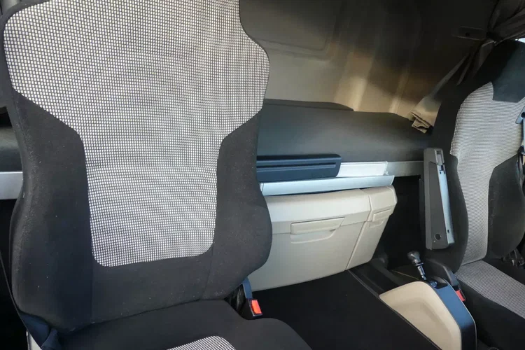 MAN TGM 18.290 / IZOTERMA + WINDA / GLOB / EURO 6 / OTWIERANY BOK / zdjęcie 30