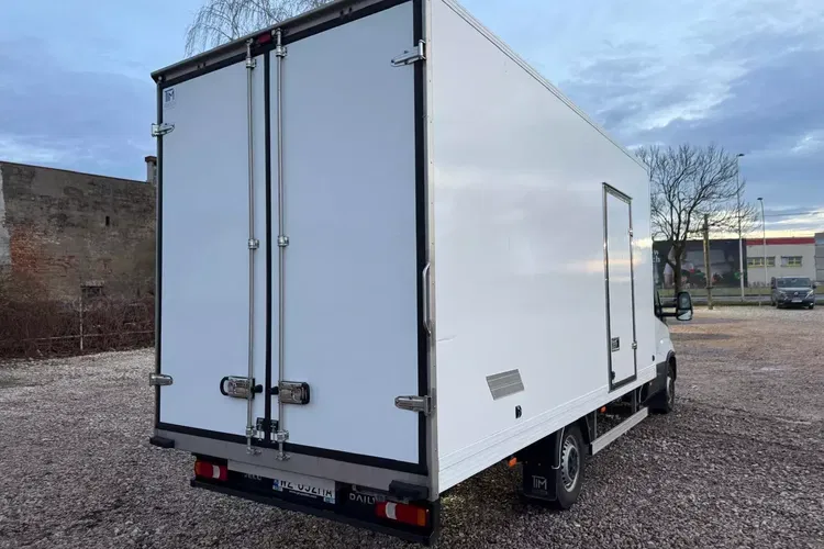 Iveco Daily 35S18 HiMatic kontener 10eu palet zdjęcie 4