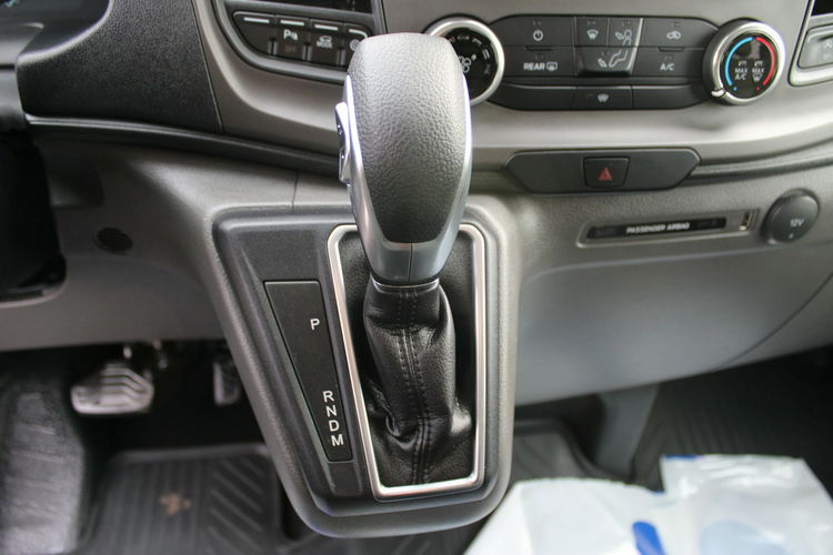 Ford Transit Custom 130HP L2 AUTOMAT Kamera Trend F-vat Gwarancja zdjęcie 16
