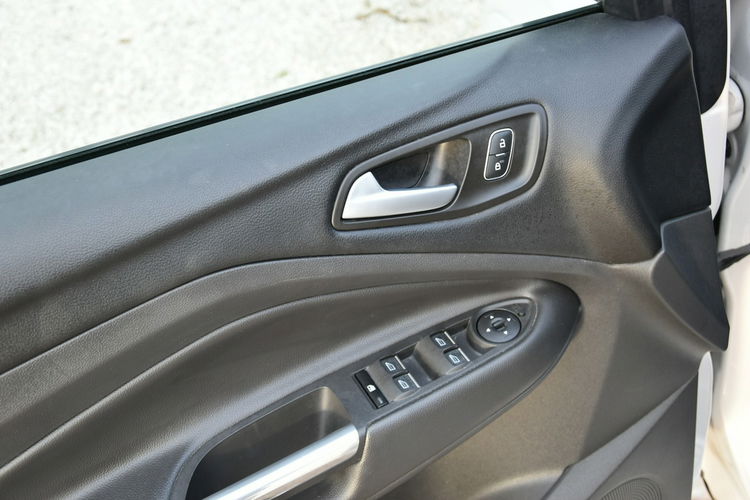 Ford Kuga ST line 2.0TDCi Automat 2018r. FullLED NAVi Panorama Kamera zdjęcie 25