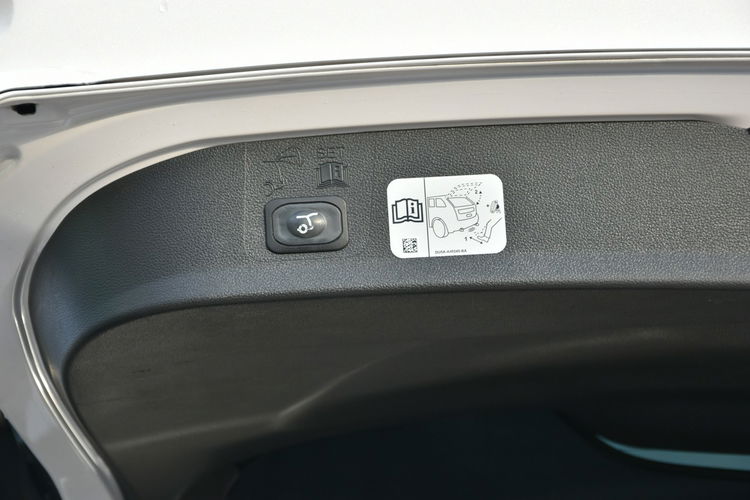 Ford Kuga ST line 2.0TDCi Automat 2018r. FullLED NAVi Panorama Kamera zdjęcie 34