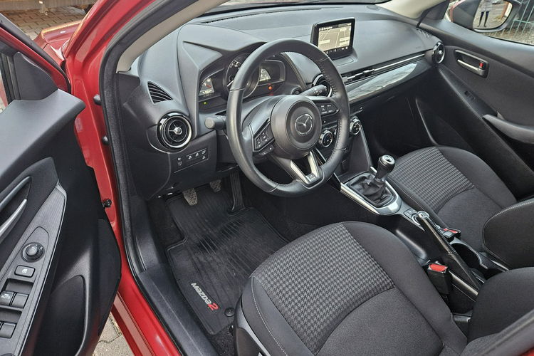 Mazda 2 Nawigacja / Klima / Podgrzewane fotele / Tempomat zdjęcie 7