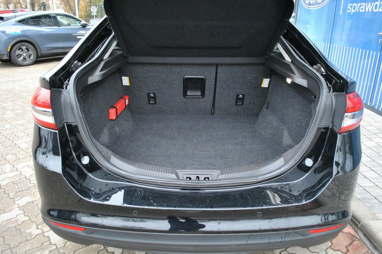 Mondeo Liftback Trend 2.0 EcoBlue 150KM A8 ASO Forda Gwarancja Ford Używane zdjęcie 10