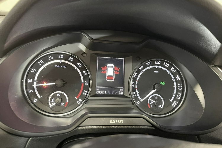 Skoda Octavia RS 2.0 TDI 184KM DSG LED AppleCar Bi-Xenon Duża Navi Panorama Black zdjęcie 32