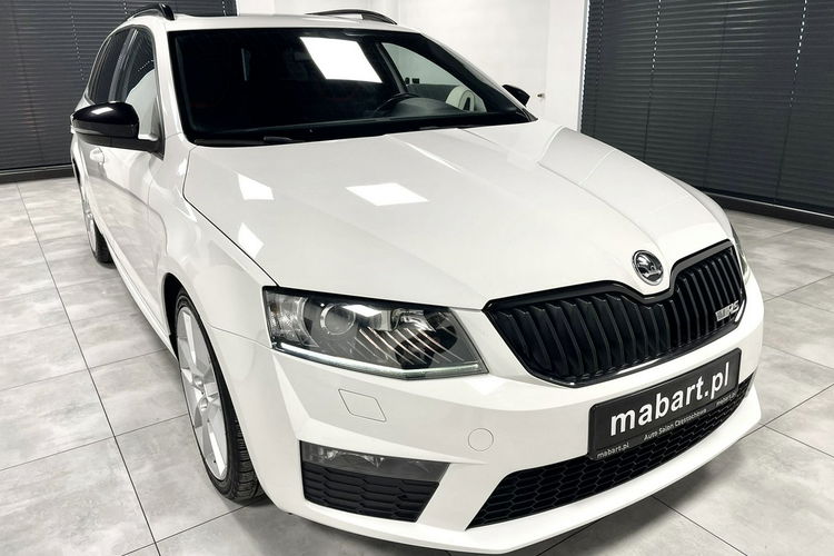 Skoda Octavia RS 2.0 TDI 184KM DSG LED AppleCar Bi-Xenon Duża Navi Panorama Black zdjęcie 7