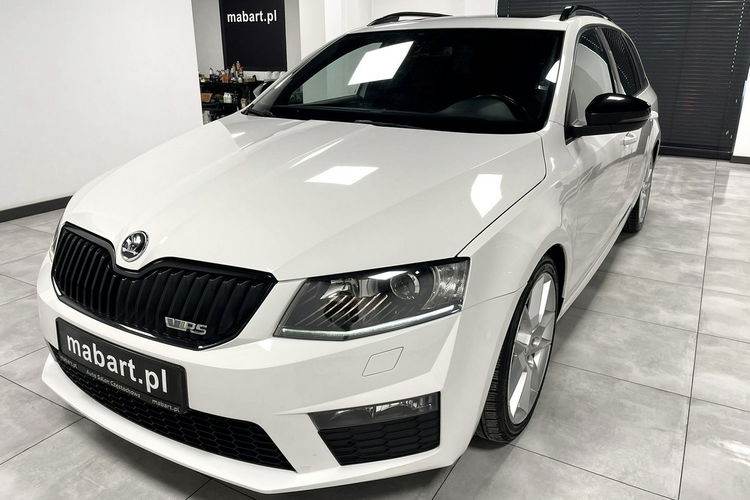 Skoda Octavia RS 2.0 TDI 184KM DSG LED AppleCar Bi-Xenon Duża Navi Panorama Black zdjęcie 9