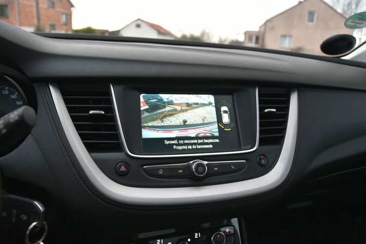 Opel Grandland X 1.5CDTi 130KM Manual 2019r. Panorama LED Kamera TEMPOMAT zdjęcie 10