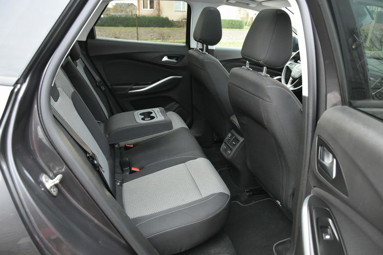 Opel Grandland X 1.5CDTi 130KM Manual 2019r. Panorama LED Kamera TEMPOMAT zdjęcie 13