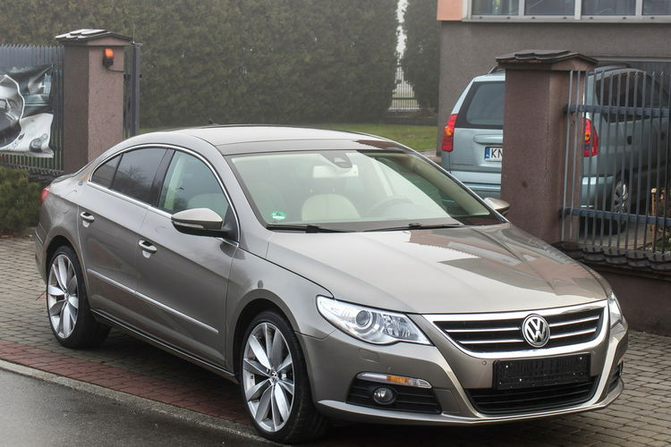 Volkswagen Passat CC 2.0_Diesel_170KM_142 tyś. km zdjęcie 5