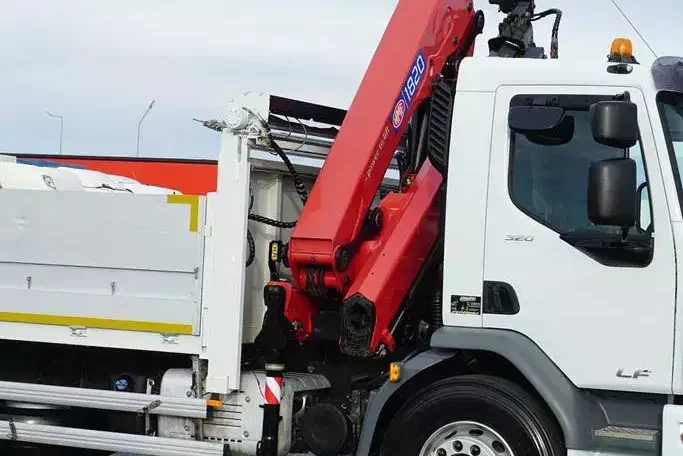 DAF LF / 320 / ACC / SKRZYNIOWY + HDS / HMF 1820 K 5 / WYS. 14.9 M / DŁ . 7, 5 M zdjęcie 40