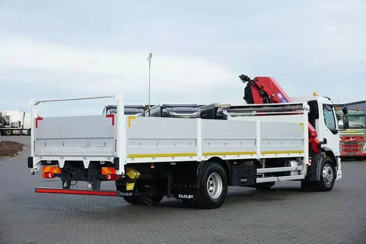 DAF LF / 320 / ACC / SKRZYNIOWY + HDS / HMF 1820 K 5 / WYS. 14.9 M / DŁ . 7, 5 M zdjęcie 7