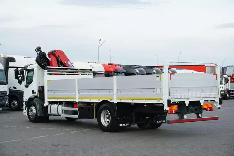 DAF LF / 320 / ACC / SKRZYNIOWY + HDS / HMF 1820 K 5 / WYS. 14.9 M / DŁ . 7, 5 M zdjęcie 8