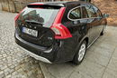 Volvo V60 Cross 2.0 D 163KM Momentum Navigacja. zdjęcie 12